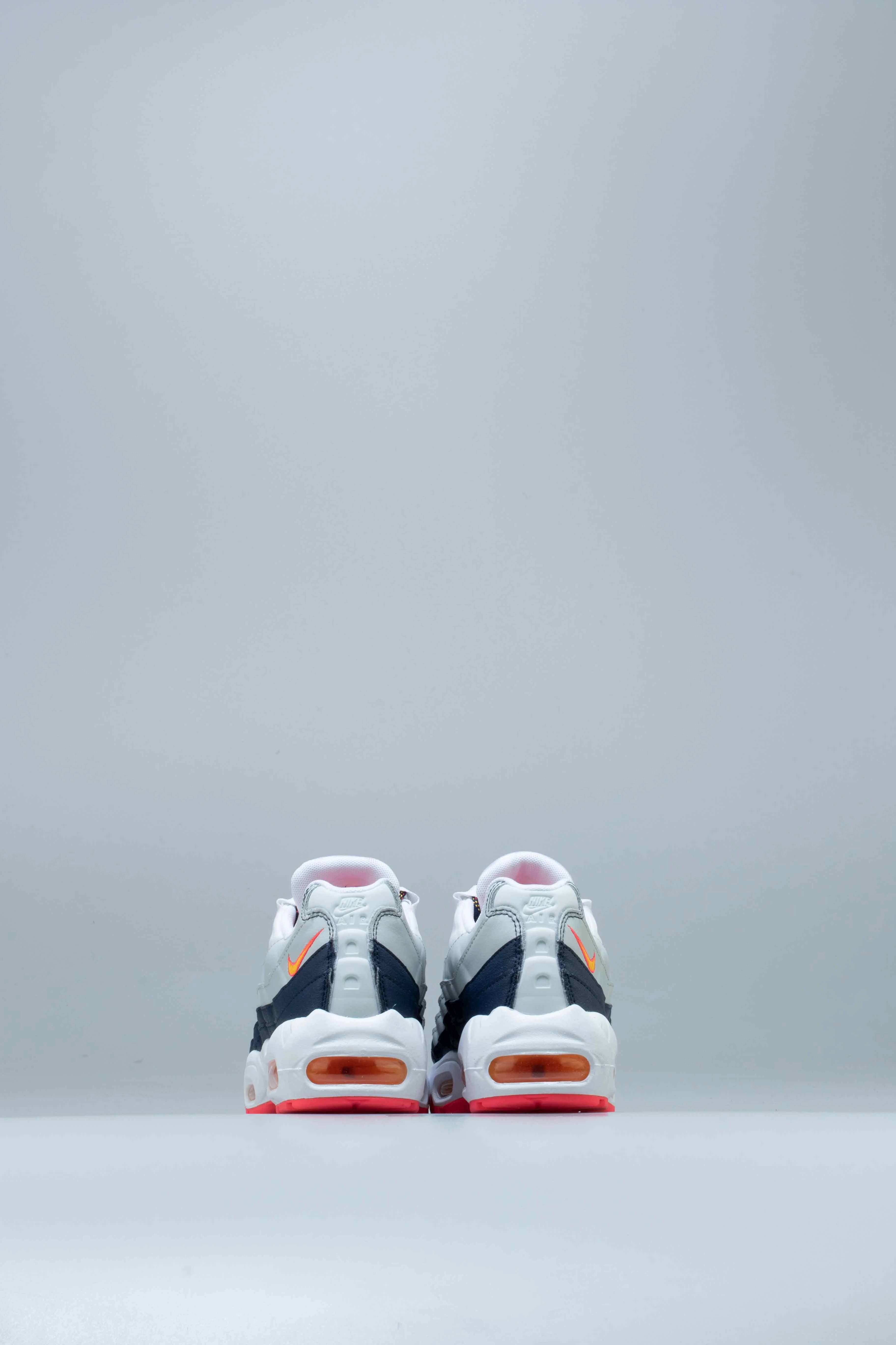 Air Max 95 Womens Shoe - Midnight Navy/Laser Orange/Pure Platinum