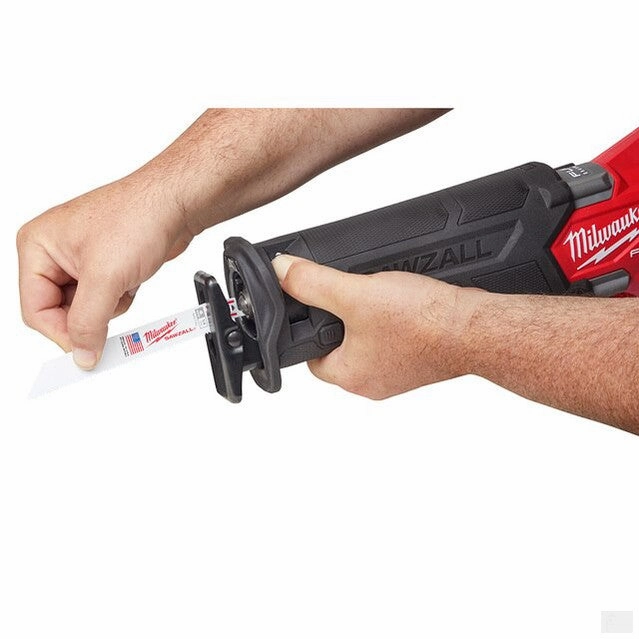 MILWAUKEE M18 FUEL™ SAWZALL® Reciprocating Saw - 2 Battery XC5.0 Kit [2821-22]