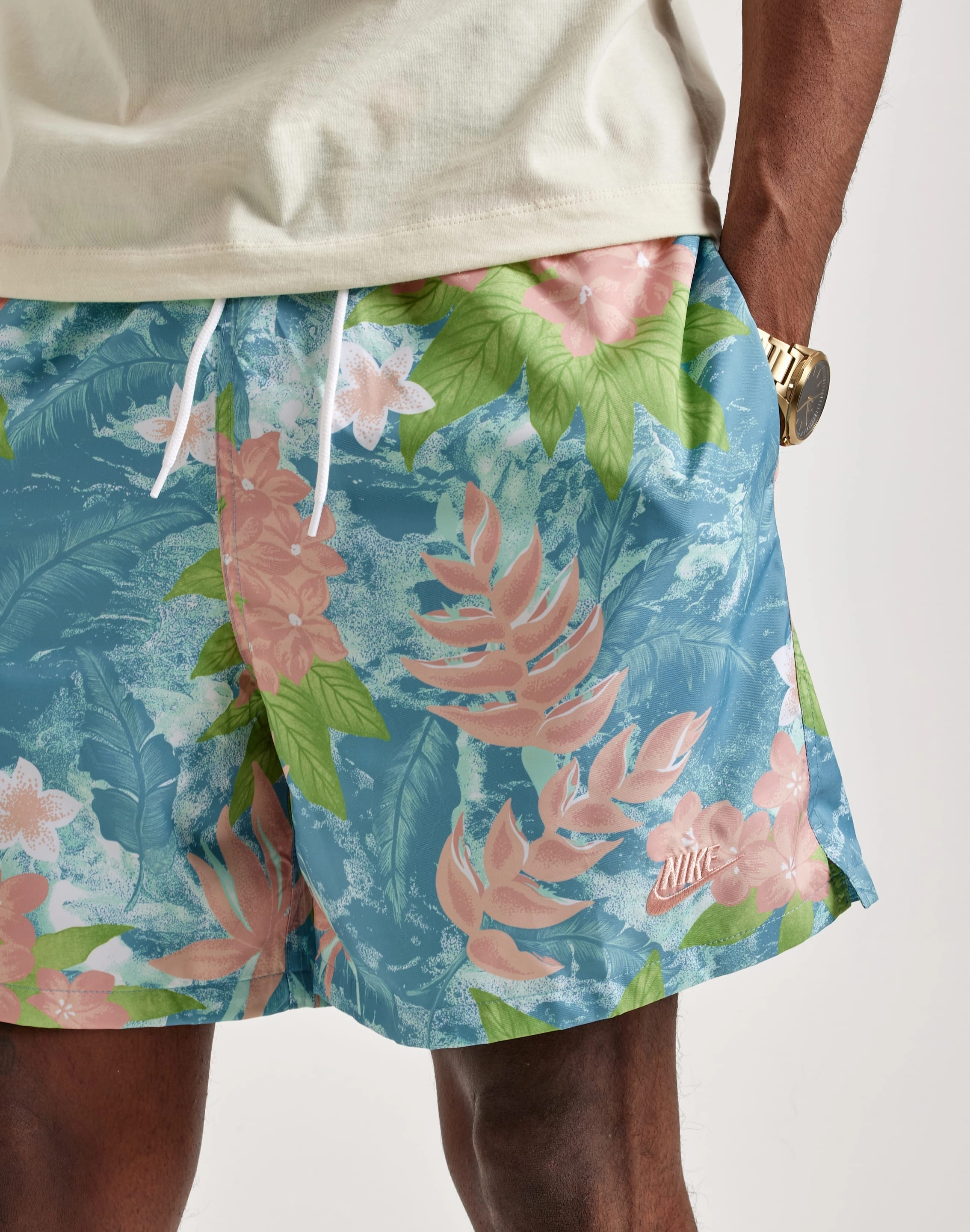 Nike Club Flow Shorts