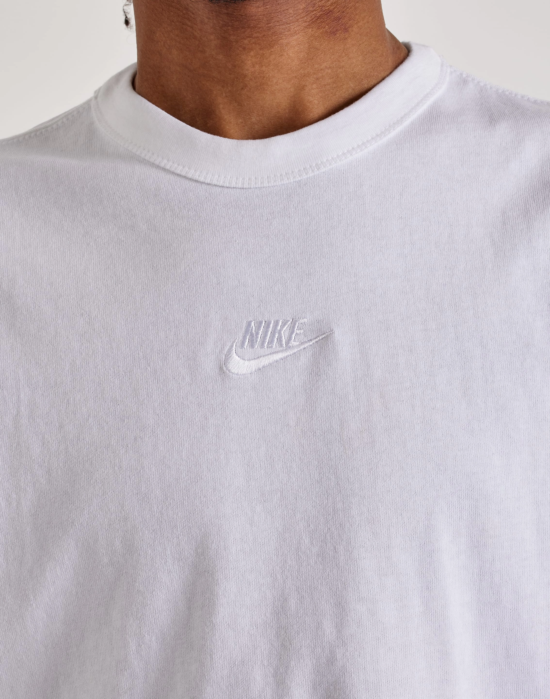 Nike  NSW Premium Essential Tee