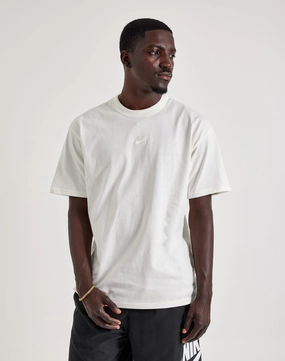 Nike Premium Essentials Tee