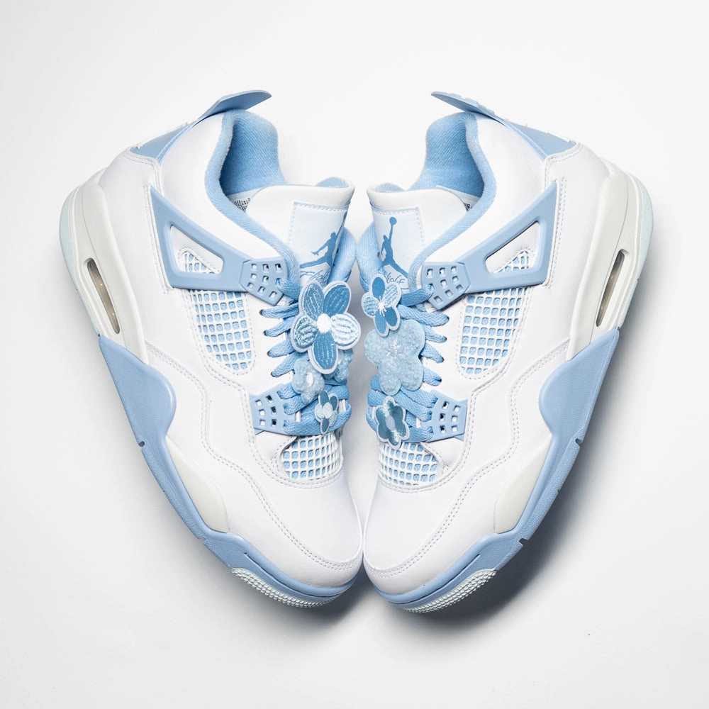Women's Jordan 4 Retro - White/Aluminum